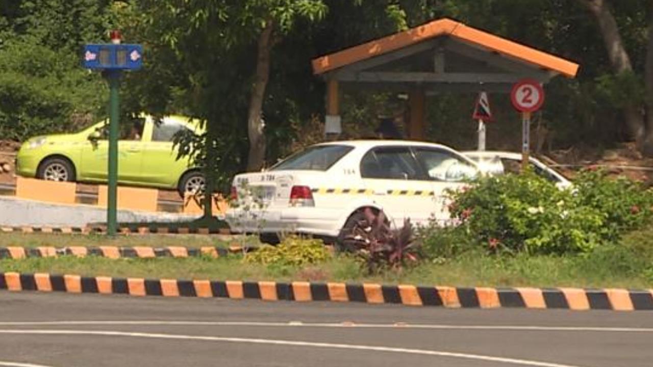 79歲嬤考汽車駕照「4次都沒過」！竟想「賄賂考官」求過關…超慘下場曝光