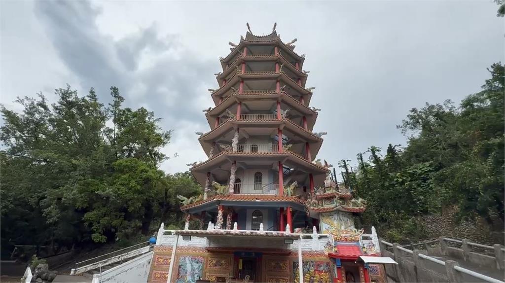 台東鯉魚山步道恐怖命案！　1男「心臟遭刺」倒臥涼亭慘死