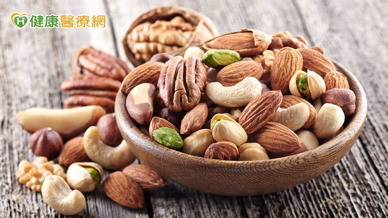 養生堅果甜點暗藏健康陷阱　醫教你聰明吃避發炎
