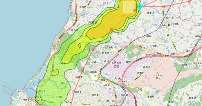 竹縣家具回收廠大火！「廢床墊狂燒」濃煙竄天　下風3區域快關窗