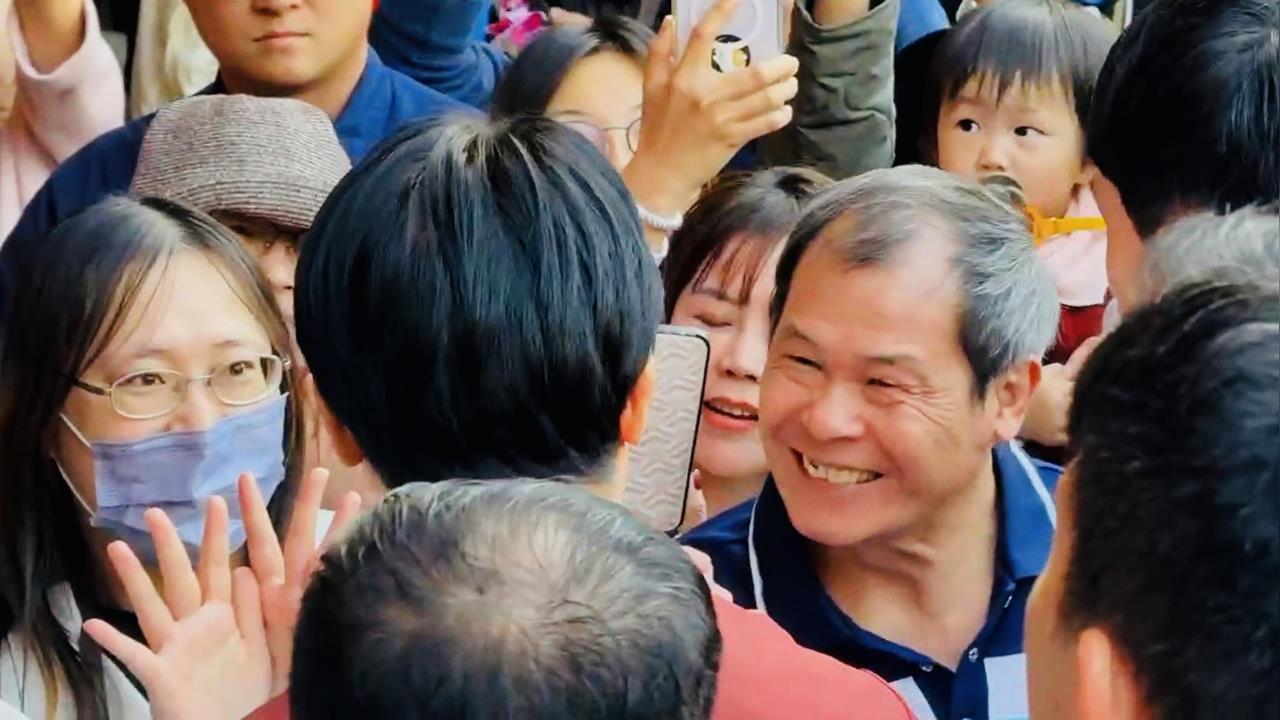 快新聞／走春巧遇老戰友！賴清德南投參香　40年前金門同梯驚喜現身