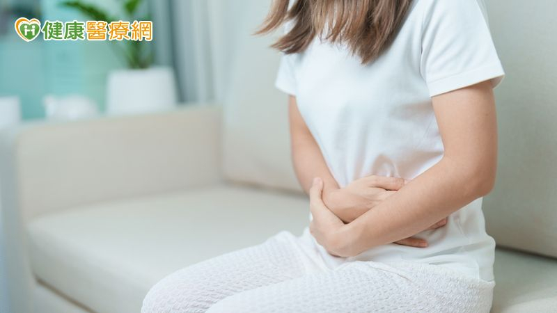 一直胃食道逆流,小心變食道癌! 醫揭「癌前病變徵兆」: 50歲、肥胖風險高