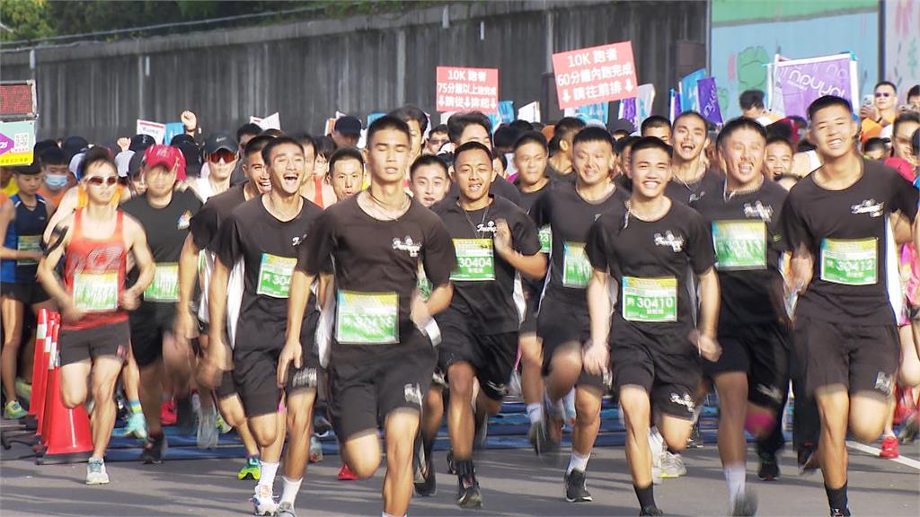 愛地球公益路跑　陳建仁鳴槍開賽　藝人李沛綾、郭雅茹現身開金嗓