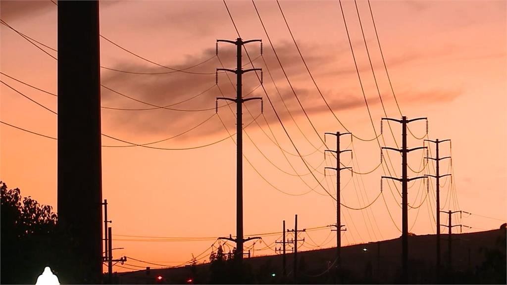 加州發布災難性野火警報 擬90萬戶預防性斷電