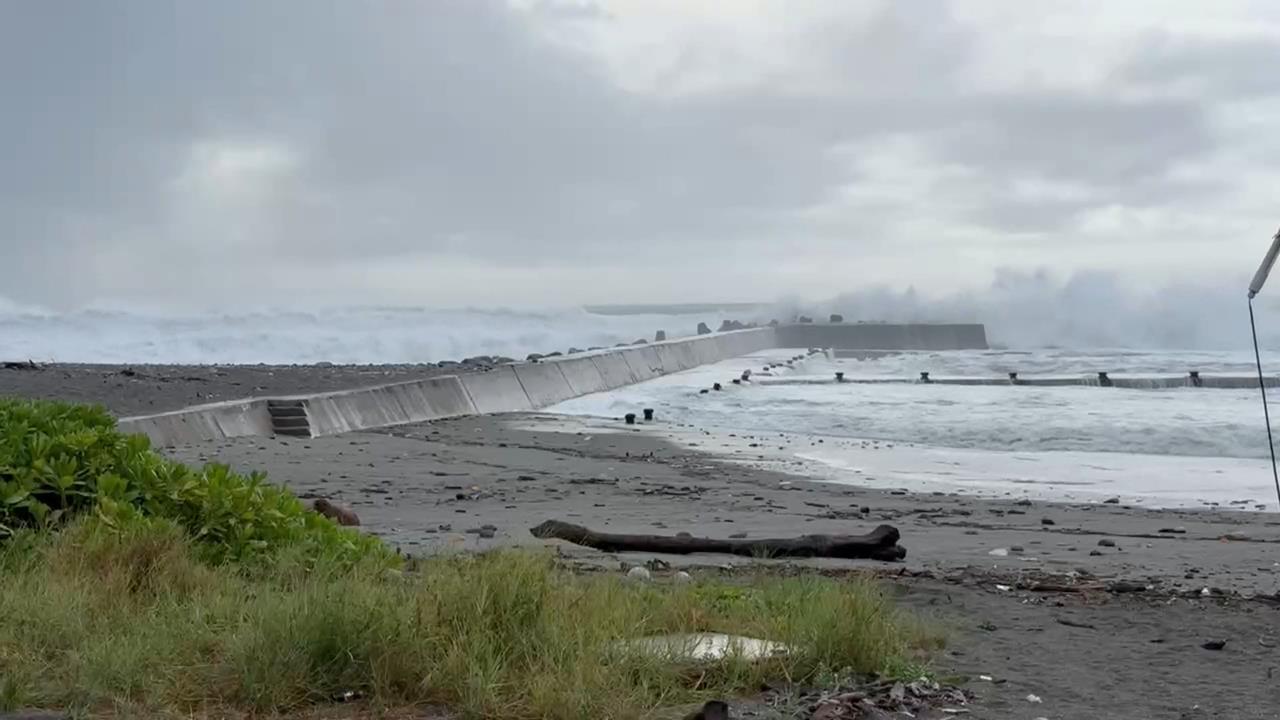 花蓮下半天風雨漸增！玉里市場攤商照營業