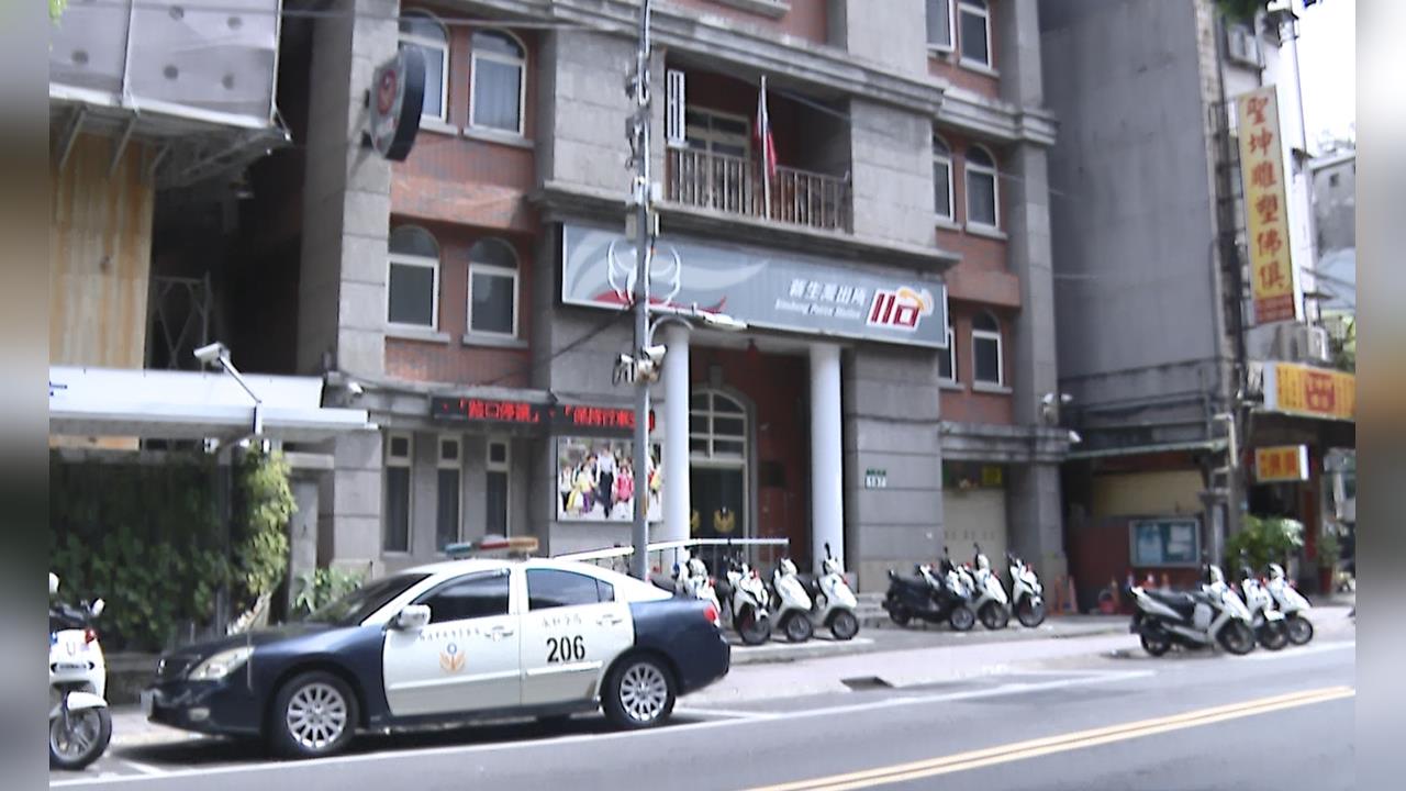 派出所借電話被拒絕　火爆男怒推倒警車遭判2月
