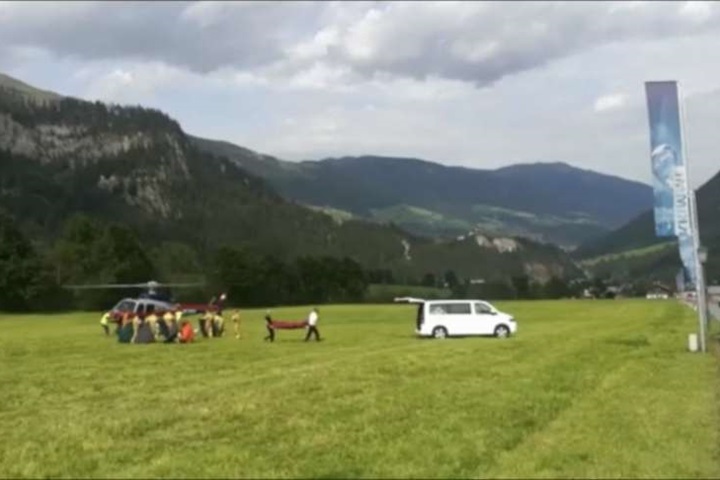 阿爾卑斯山傳山難 5人墜冰隙身亡