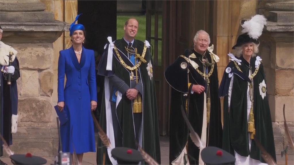 英王查爾斯接受蘇格蘭御寶　威廉王子夫婦出席禮拜
