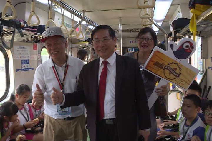 科普列車抵嘉義 市長涂醒哲上車體驗