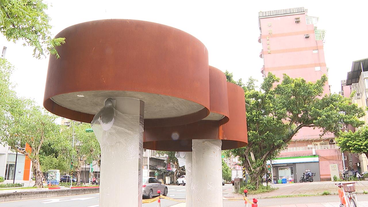 信義區天價遮陽傘跳票？　蔣萬安認了「這件事」