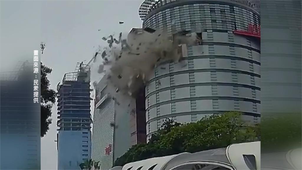 驚爆！台中新光三越12樓炸出整排大洞　現場如戰場