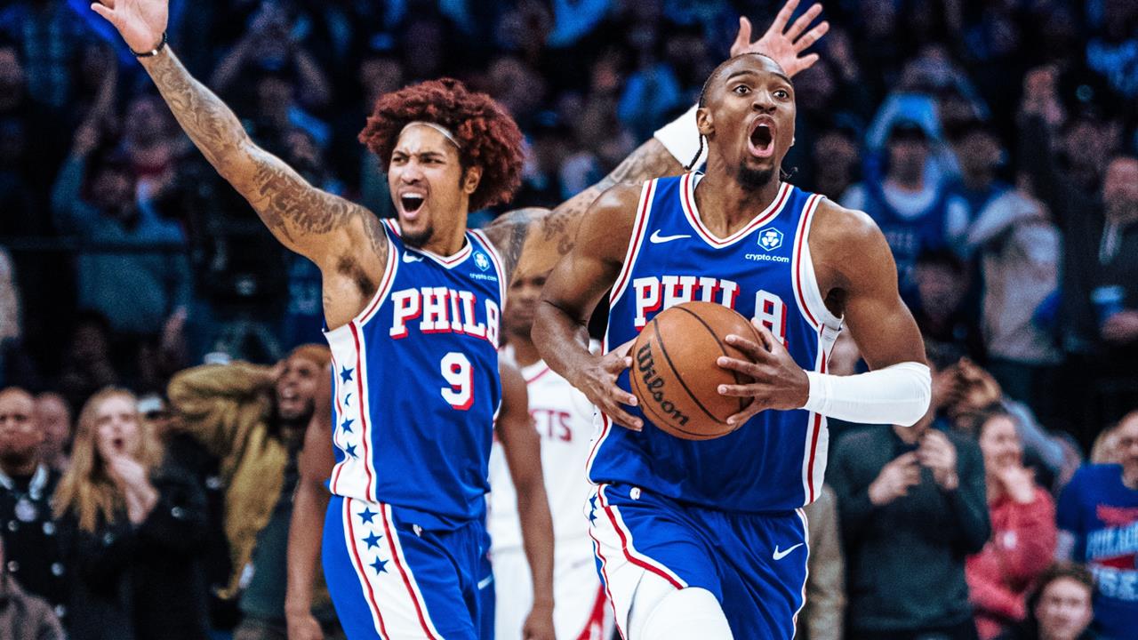 NBA(影)／不挑戰？76人準絕殺「碰板遭蓋鍋」未違例全場傻眼　轉播單位秒搬規則