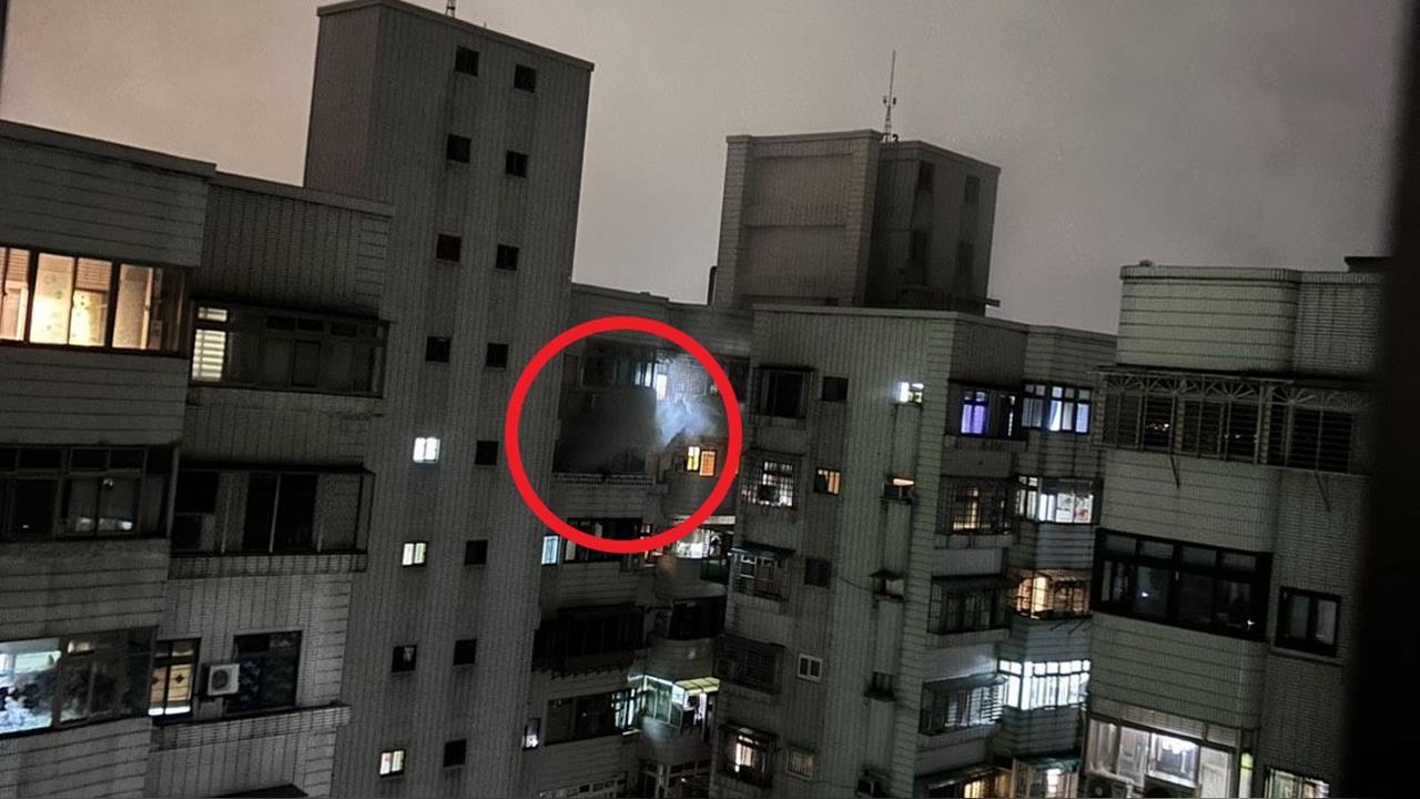 快新聞/濃煙嗆死人!新北八里暗夜惡火 1女傷重不治