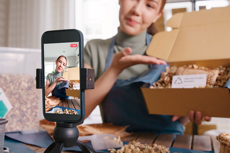 從搜尋到社群平台 消費決策走向碎片化