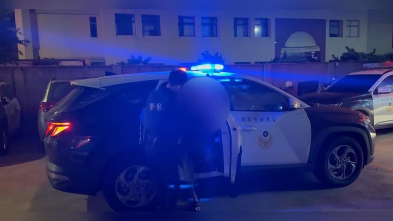 又見隨機攻擊！苗栗男疑「吸毒恍惚」　持鐮刀打婦人、再闖超商砍店員