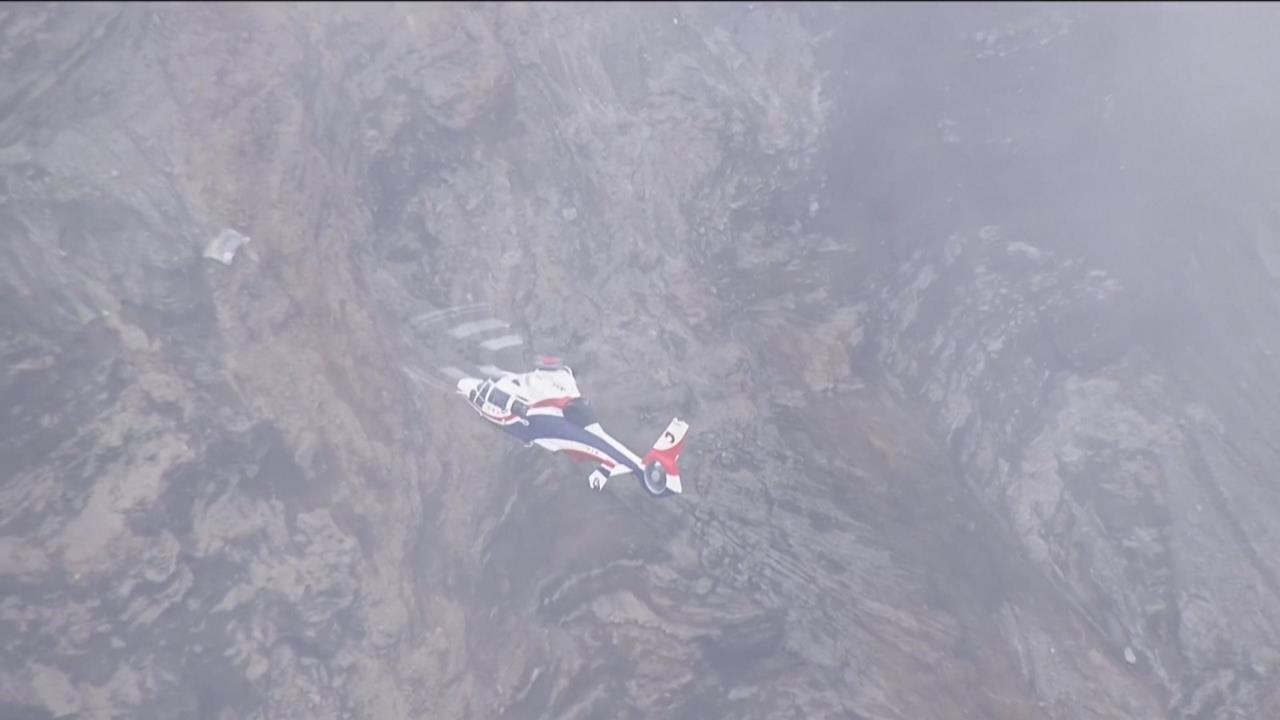 入夜暫停搜索！日本阿蘇火山觀光直升機失事　1機師2台灣遊客失聯