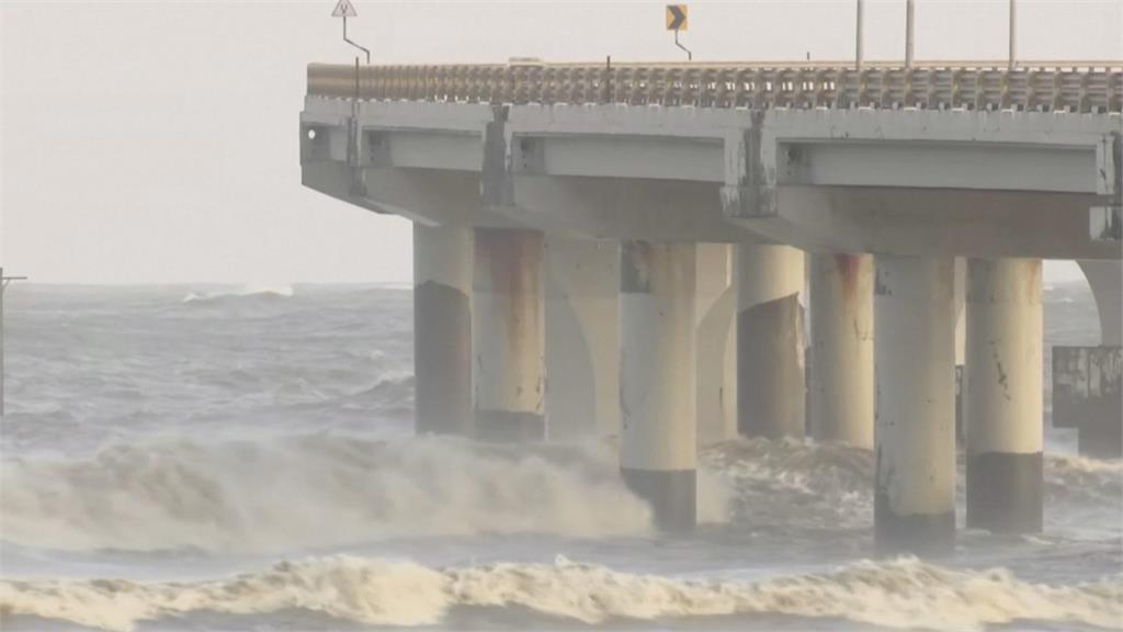 熱帶氣旋「比帕喬伊」逼近印度西部　造成4死2失蹤