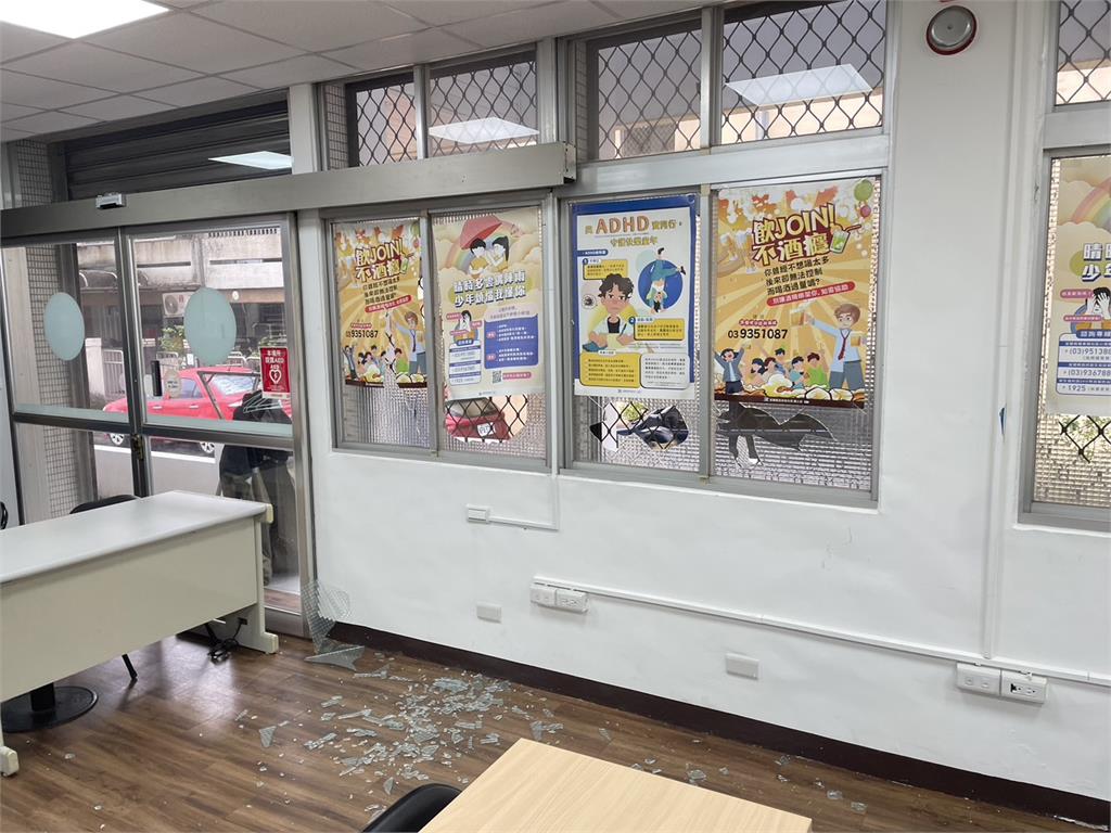 宜蘭羅東心衛中心遭砸　男持鋁棍打傷保全逃跑被逮