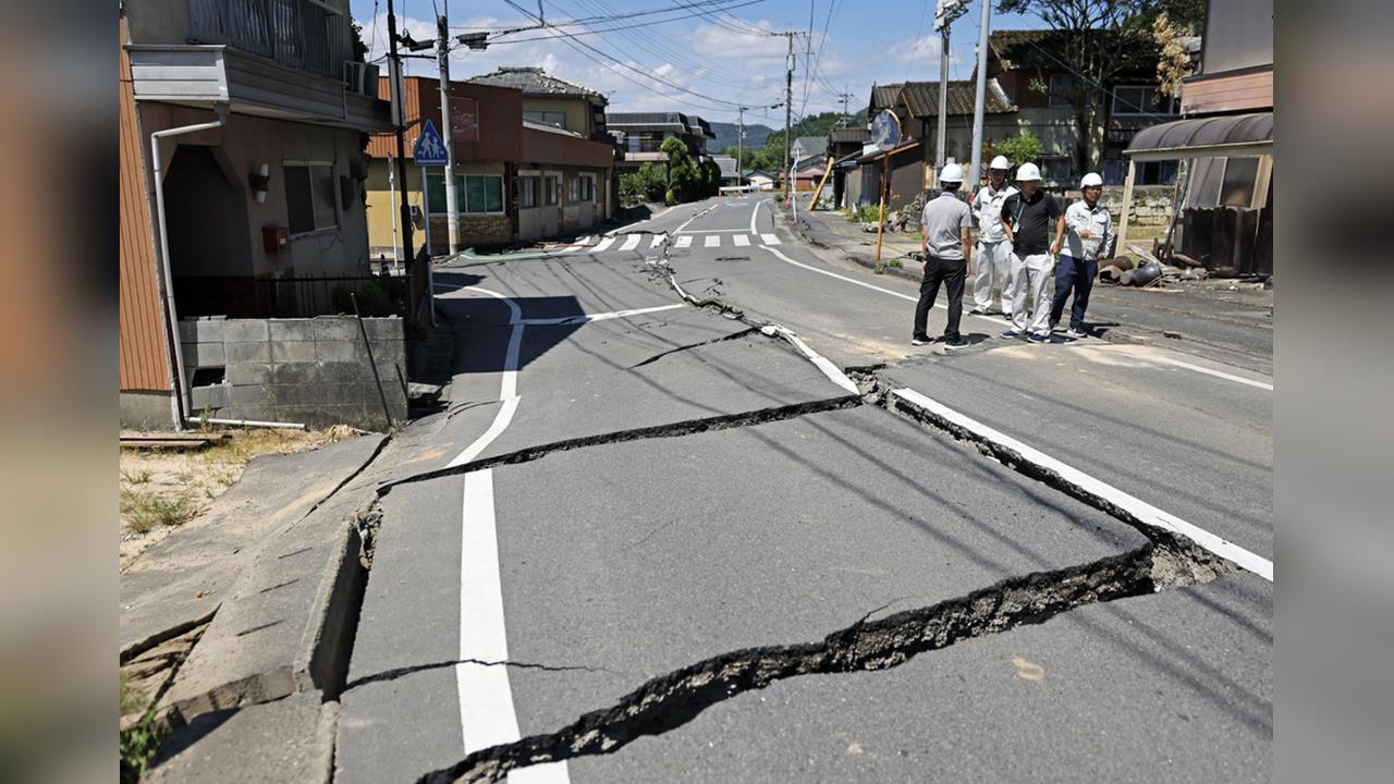 快新聞／熊本強震災情慘重！房倒路毀餘震不斷　台灣挺日「捐500萬」助重建