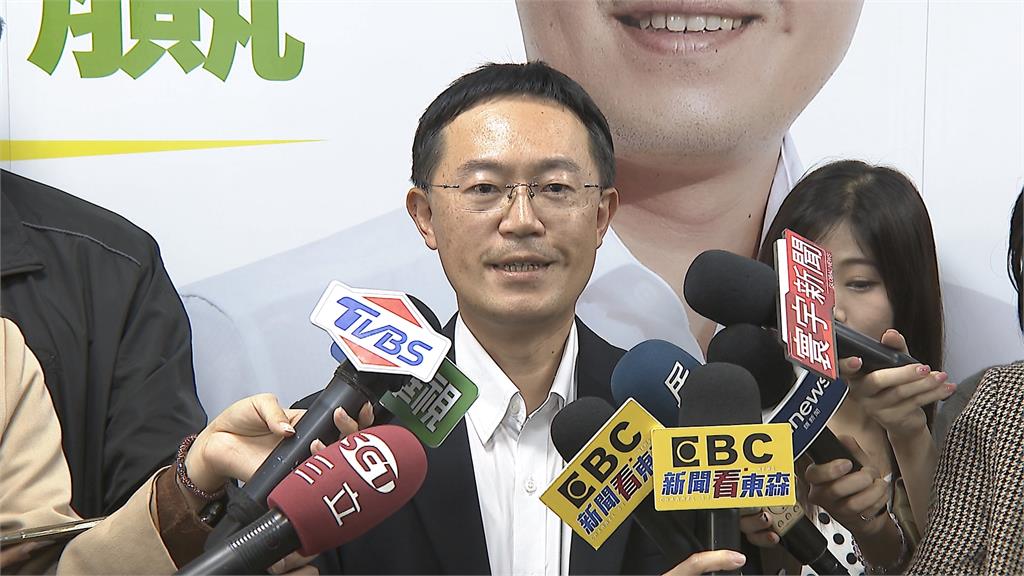 綠委三重初選李坤城出線 「警告侯」落跑選民不支持