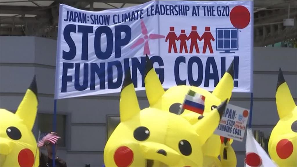 選在G20登場前 皮卡丘齊聚馬尼拉籲「反煤炭」