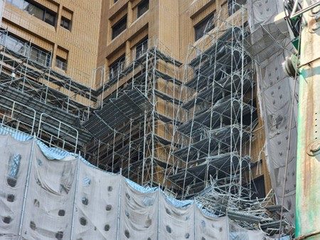快新聞／台大醫院鷹架倒塌釀移工亡　勞檢處下令停工：一週內查承包商北市21處工地