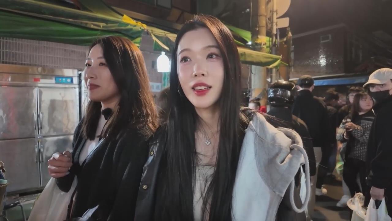 台人竟為夜市美食等1小時？韓妞親見排隊人龍吐2字網笑翻