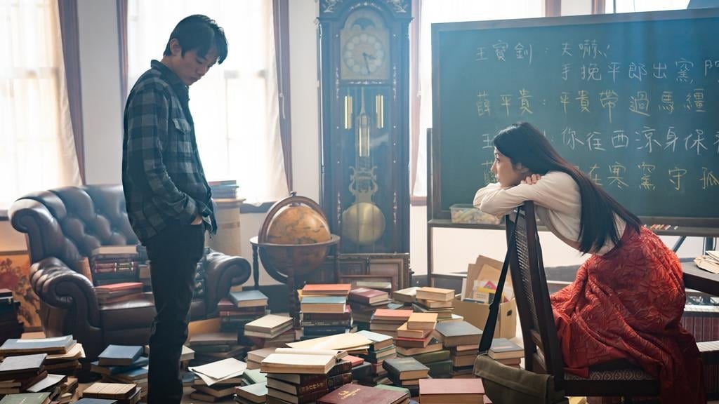 邵雨薇苦練戲曲一個月沒放假！《啵me之我的青春住了鬼》化身劇場名伶大談人鬼戀