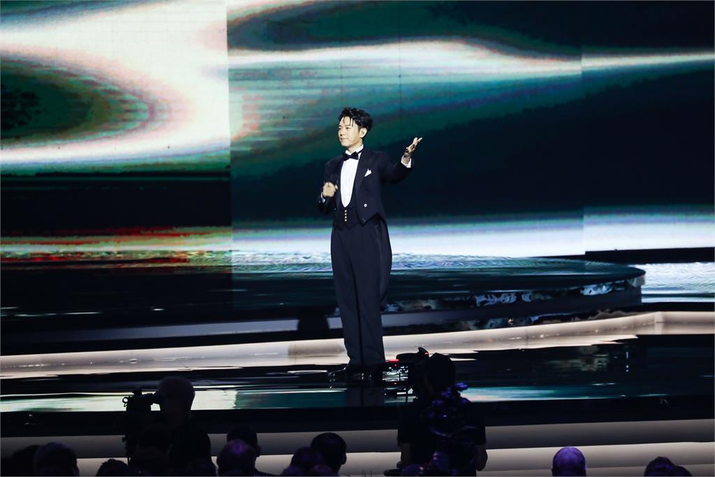 金曲34／挑大樑慘淪黑歷史？韋禮安「狂吃螺絲」網笑：尷尬到變笑點
