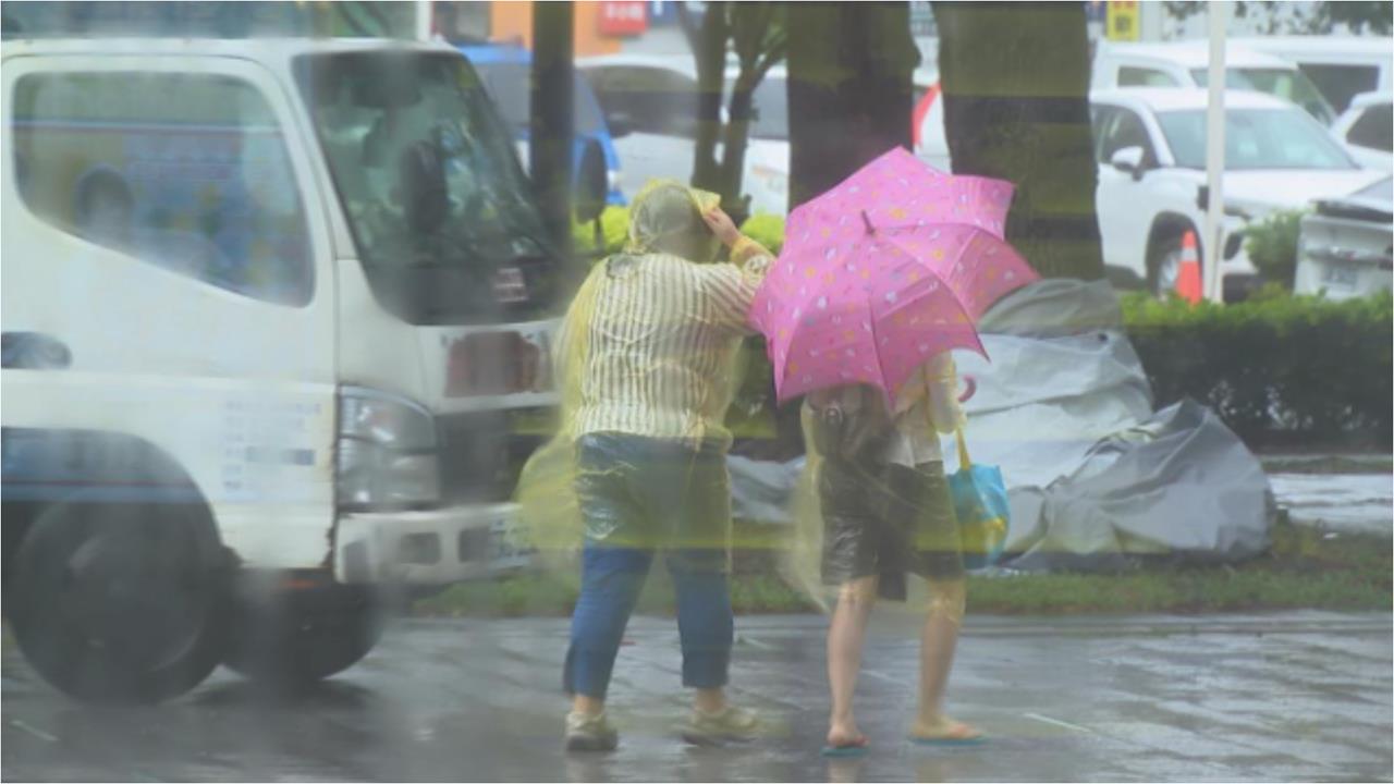 驚人風雨猛灌「北部1情況」要小心!未來3日「紫爆區曝光」濕到光復節連假