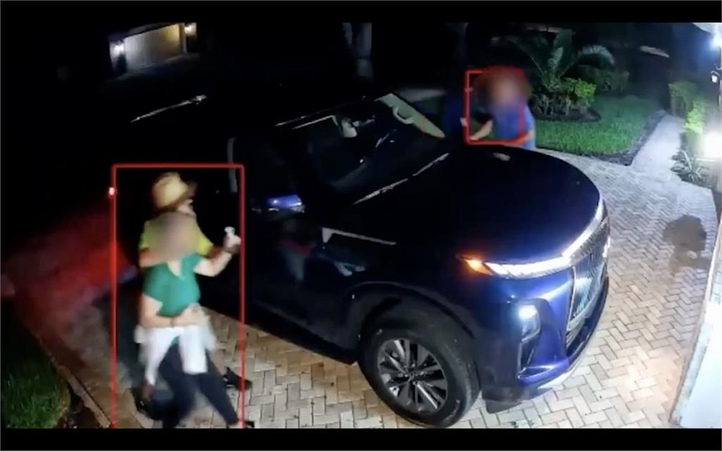 AirTag竟成搶案幫兇！竊賊埋伏夫妻返家　持槍脅迫拖入車庫