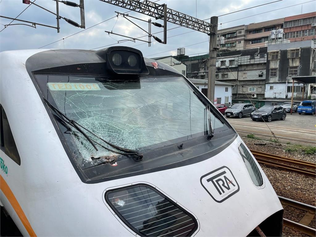 快新聞/邊坡改善工程鋼軌樁掉落重砸台鐵太魯閣號 監造商驚見是「聯合大地」