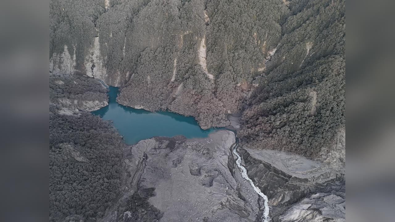 快新聞／直擊馬太鞍溪堰塞湖　無人機空拍最新畫面曝光