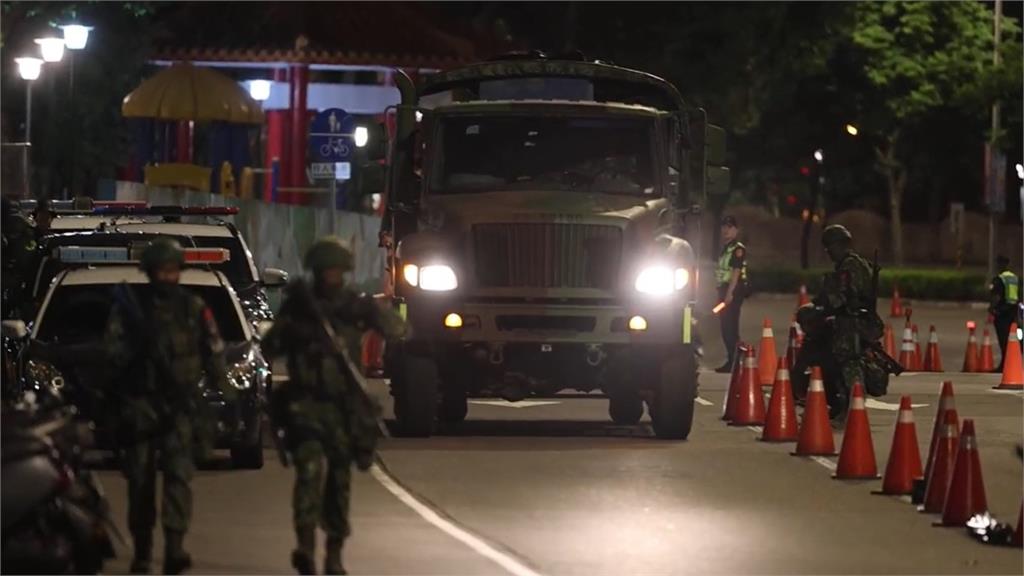 快新聞/漢光演習第四天!軍警聯手管制萬板大橋 防範敵軍進入北市