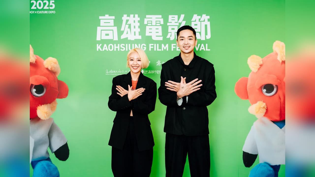 方宥心穿和服扮蝴蝶夫人 高雄跑海邊吸引民眾合照