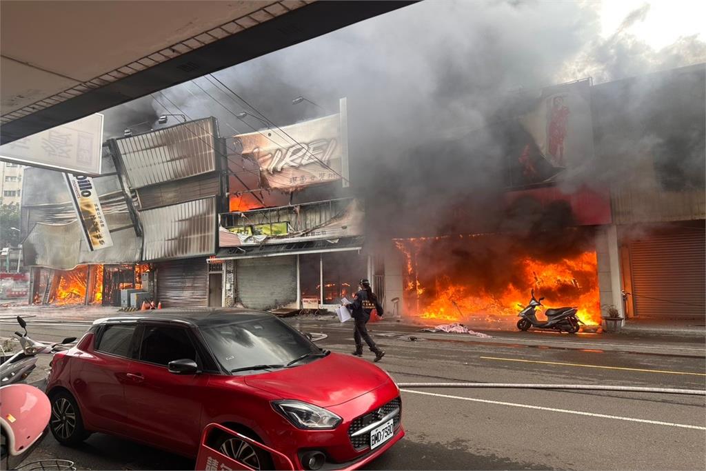 台中商圈驚傳大火 8間店面連環燒、加油站驚險斷油防爆炸