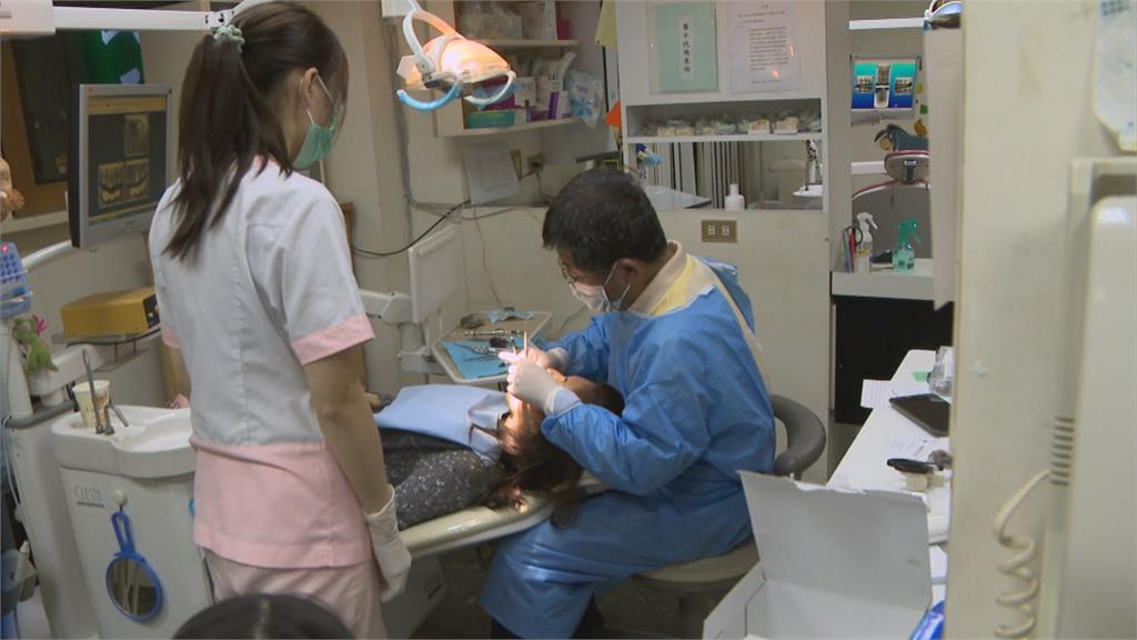 牙周病患染疫死亡率高8倍？「牙醫師」陳時中曝關鍵