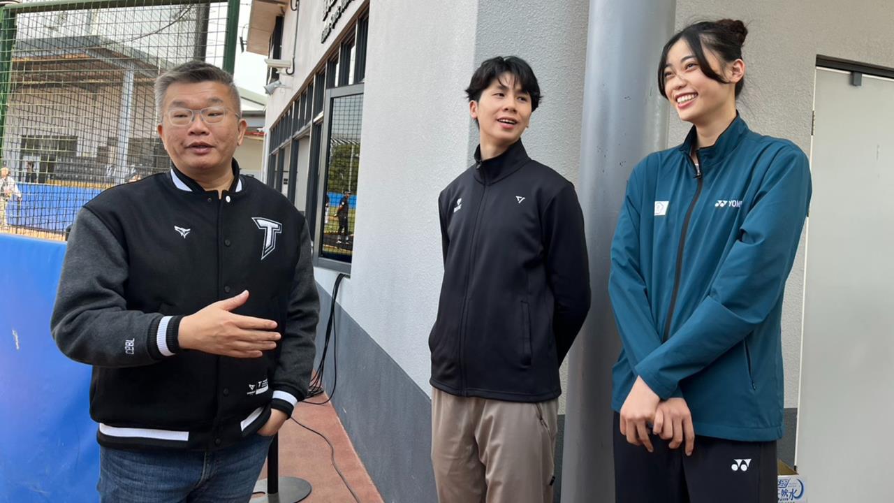 經典賽(影)／奧運級應援團！林郁婷、羅嘉翎嗨喊台灣隊加油　蔡其昌：我來生門票