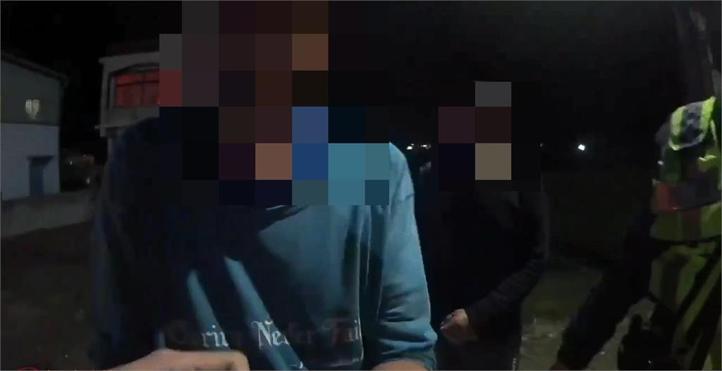 男子遇盤查謊報身分證　鄰居「一句話」揭真名