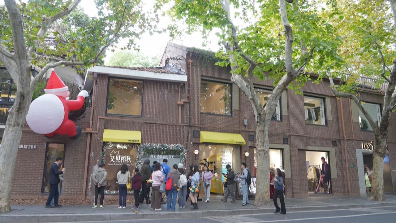 中國雙十一買氣急凍！　電商業慘淡　送貨員聊天滑手機