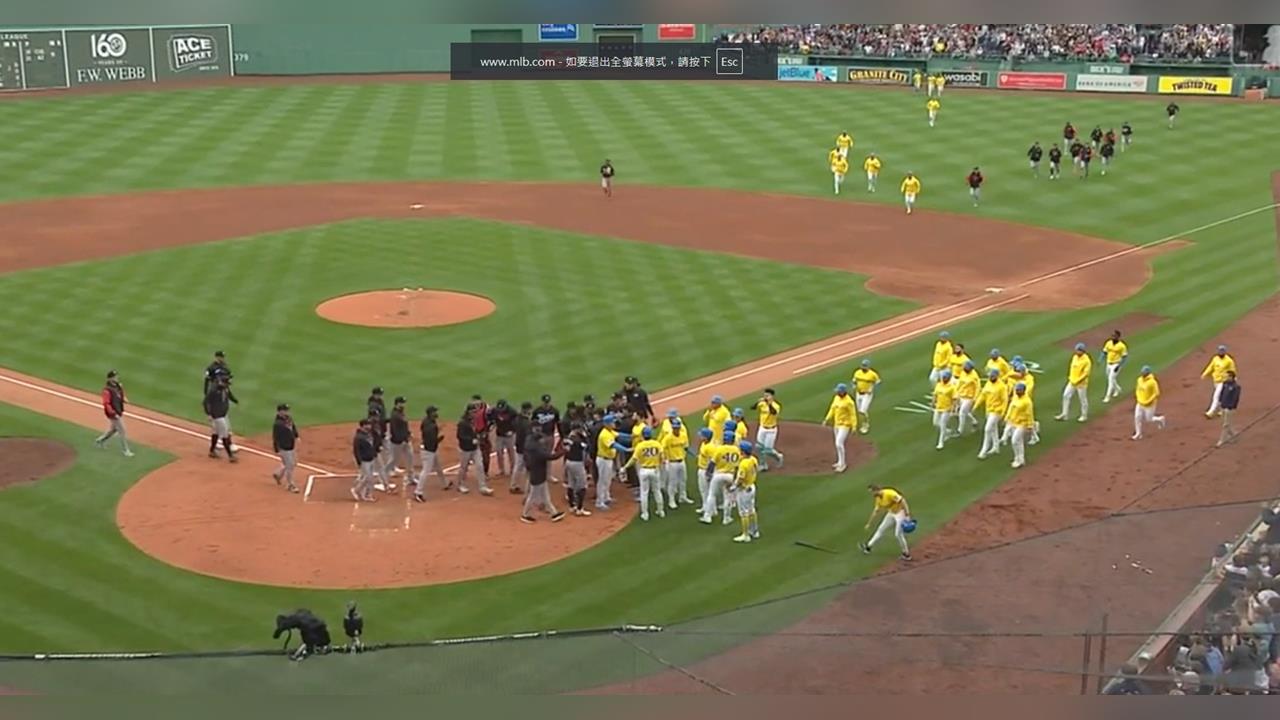 MLB(影)／火爆捕手又惹事！康崔拉斯衝撞老隊友　雙城紅襪板凳清空火藥味瀰漫全場