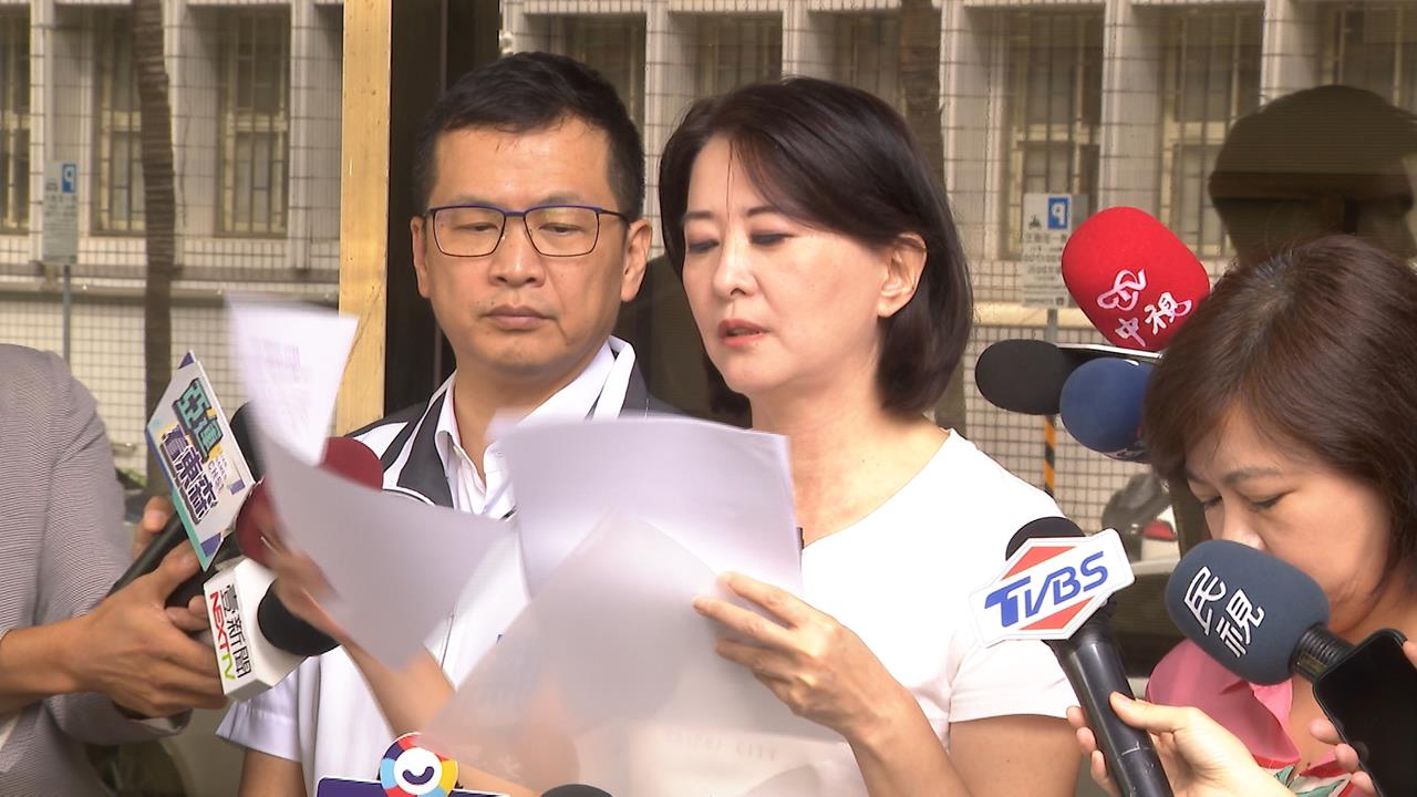 王鴻薇被爆慣老闆!柯晨皓控被凹免費打官司「吃人夠夠」