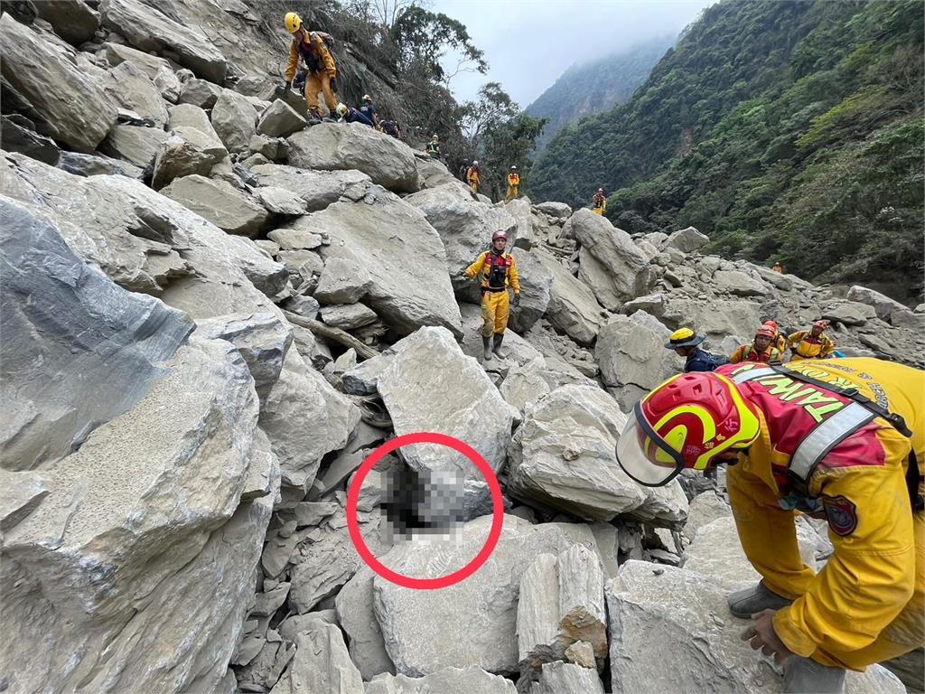 快新聞／砂卡礑步道尋獲2人！　埋在落石土堆中「無生命跡象」