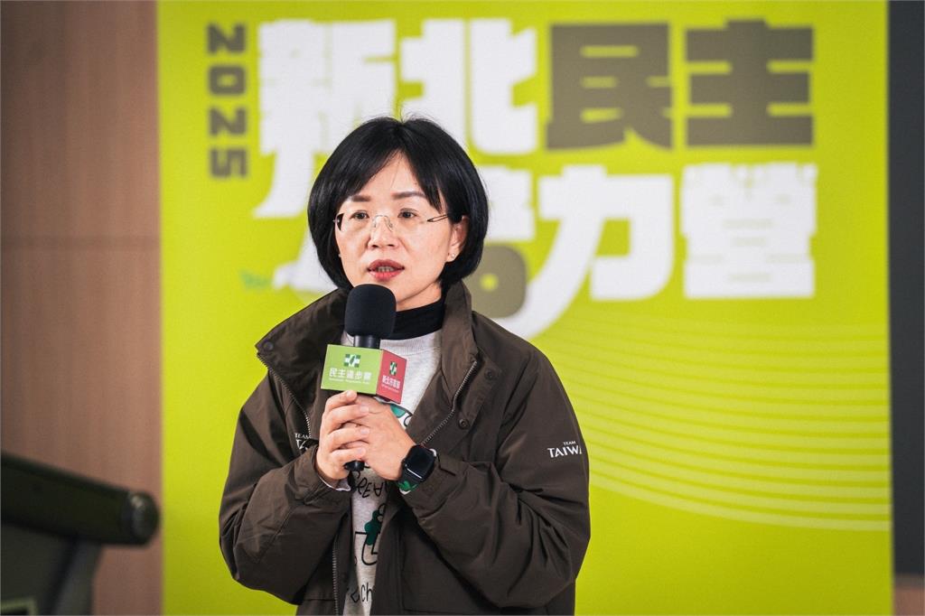 快新聞／綠新北黨部辦青年營隊　蘇巧慧談藍白惡刪總預算：讓全民憤怒