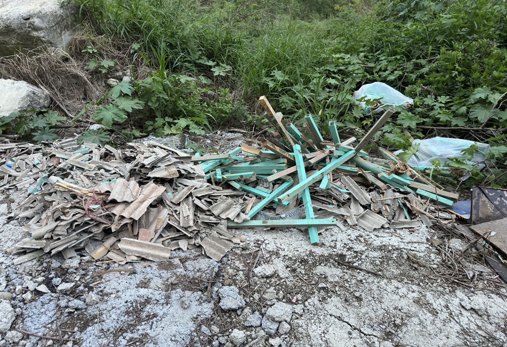 房屋修繕囤2噸廢棄物　為省錢偷傾倒反遭重罰
