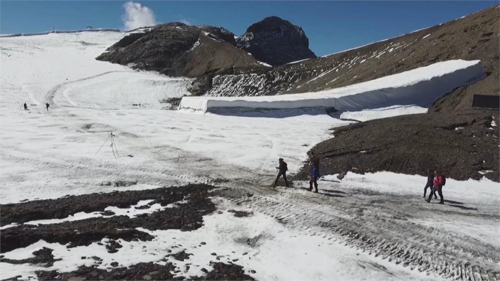 驚悚！智利國家公園冰川崩落　遊客直擊全嚇壞