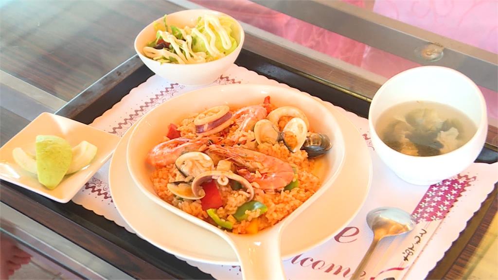木鱉果創意料理 海鮮燉飯視覺超鮮豔
