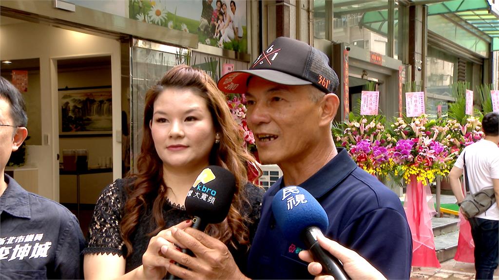 "盜帥"林易增當房仲? 北上替女兒站台