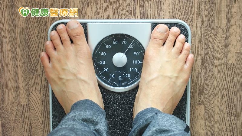 減肥期間體重回升? 醫:安心!這是「下滑」前兆