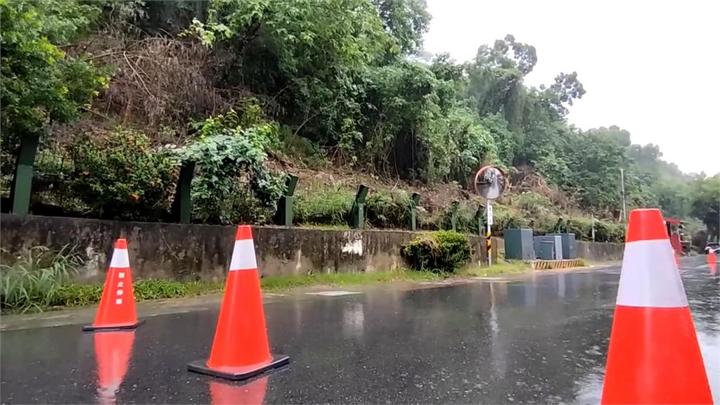 「海葵」颱風侵襲！鯉魚山土石崩落　社區居民嚴陣防颱